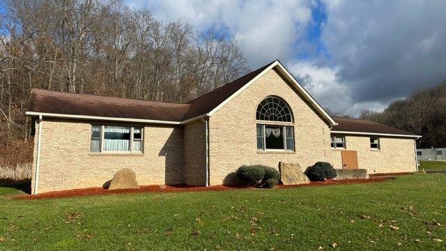 900 Lardintown Road Tarentum, PA 15084 - Photo 2 of 50 a view of a house with a yard