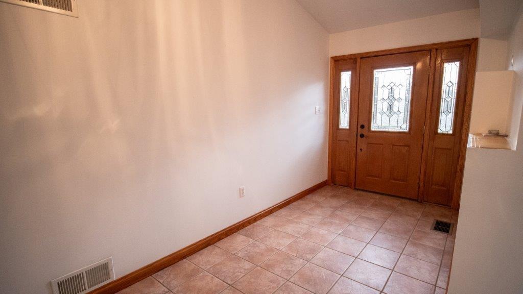 900 Lardintown Road Tarentum, PA 15084 - Photo 27 of 50 a view of an entryway with a window
