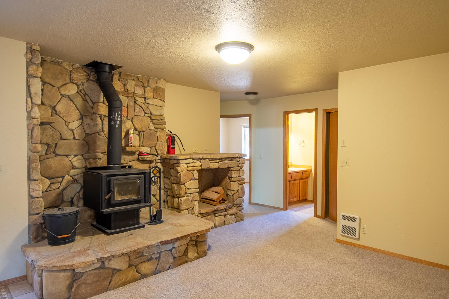 60195 Navajo Road Bend, OR 97702 - Photo 16 of 27 NavajoMLS-16