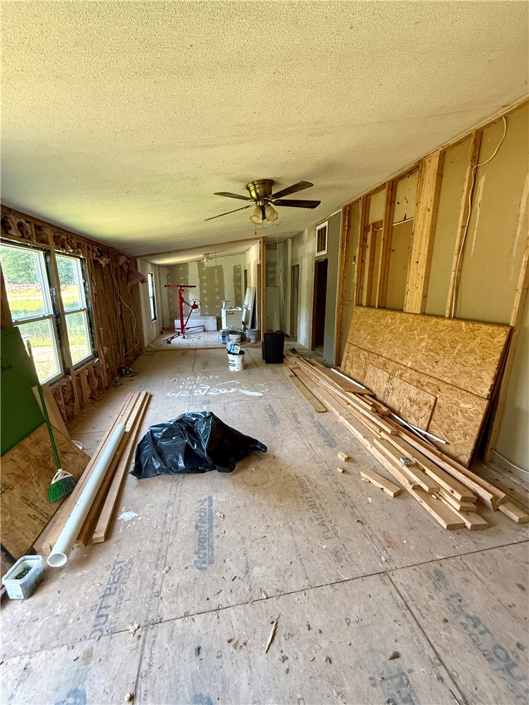 464 Earls Mill Road Seneca, SC 29678 - Photo 7 of 7 This interior space showcases a canvas for customization, ready for its new vision to unfold.