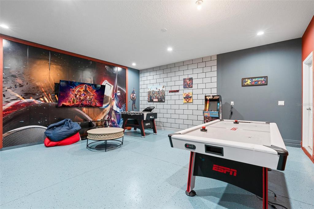 7841 Oak Reflection Loop Davenport, FL 33837 - Photo 38 of 44 a room with furniture and white walls