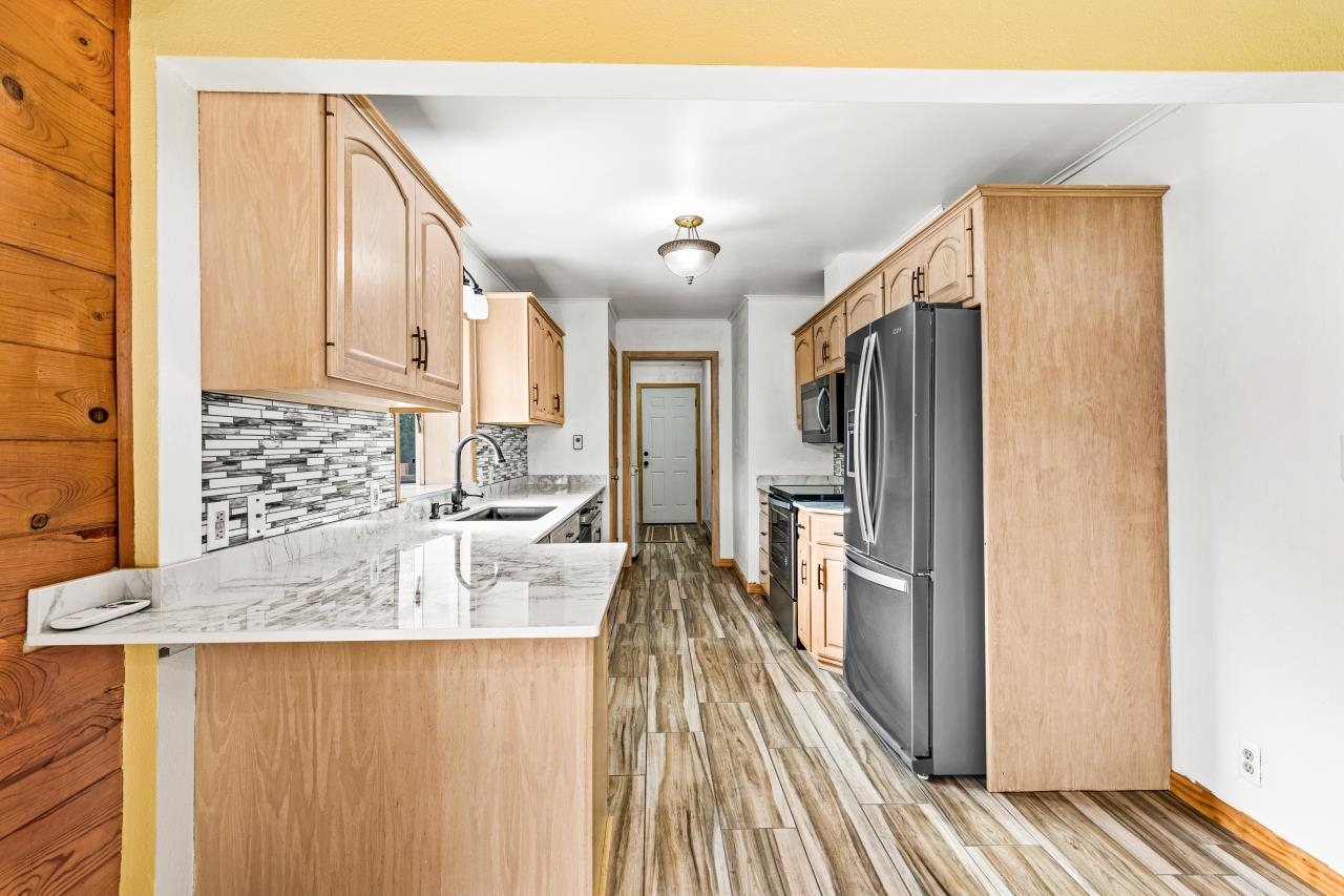 3537 Martin Road Duluth, MN 55803 - Photo 7 of 69