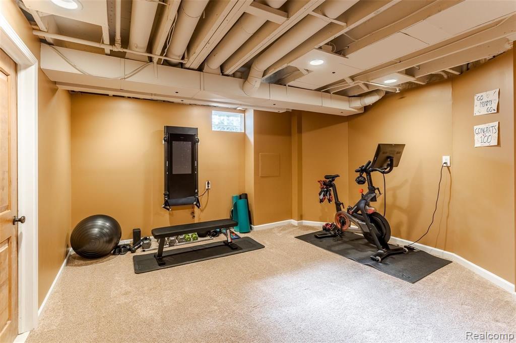 111 Denbar Road Bloomfield Hills, MI 48304 - Photo 34 of 43 Gallery Image 34