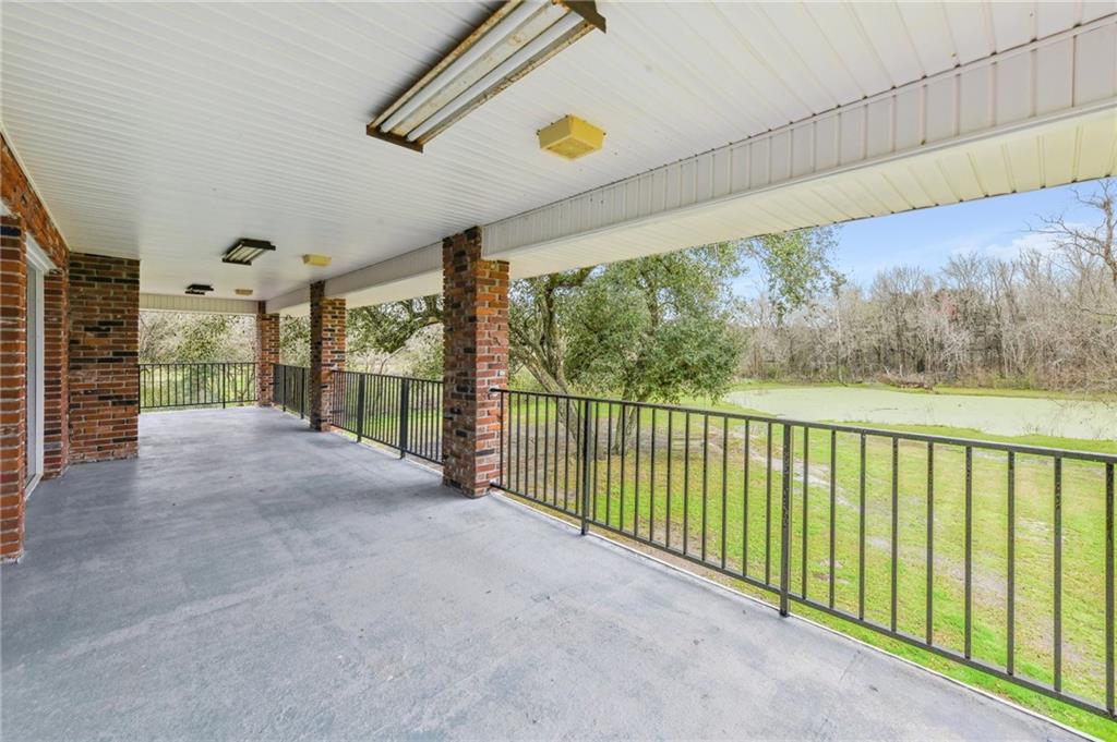 1901 Bayou Road St. Bernard, LA 70085 - Photo 18 of 29