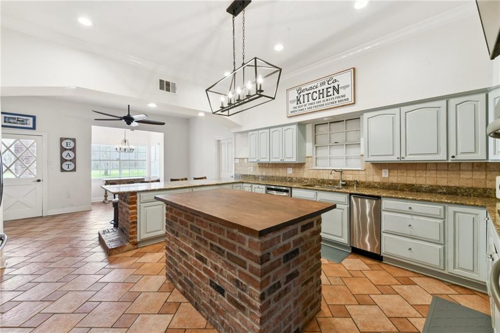 1901 Bayou Road St. Bernard, LA 70085 - Photo 9 of 29