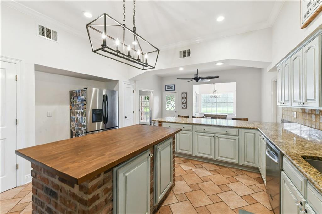 1901 Bayou Road St. Bernard, LA 70085 - Photo 10 of 29