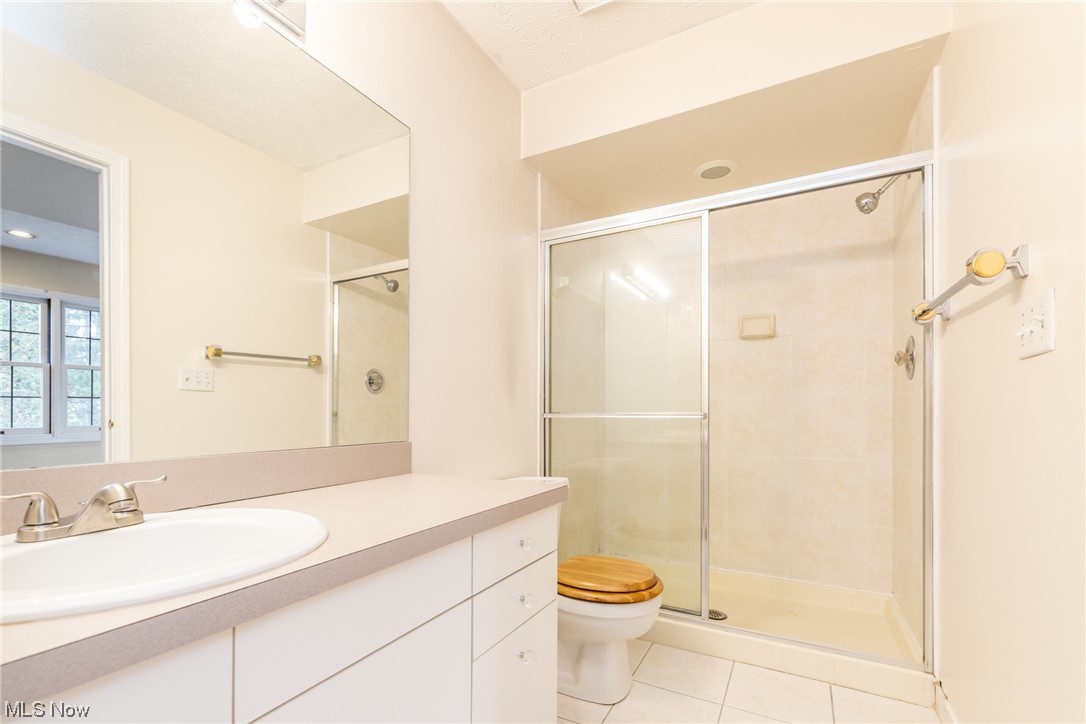 3517 Hampton Road Pepper Pike, OH 44122 - Photo 13 of 32 Gallery Image 13