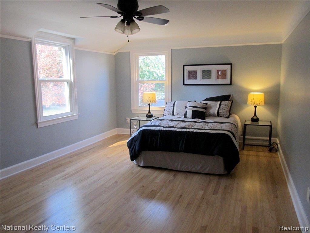 322 McMillan Road Grosse Pointe, MI 48236 - Photo 16 of 25 Master Bedroom
