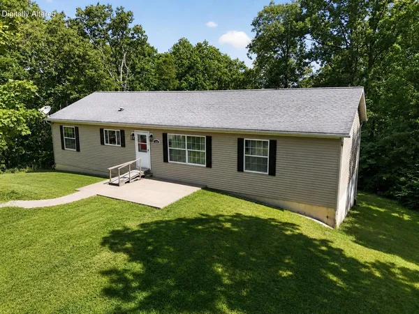 $215,000 | 2950 Stringtown Road, Corinth, KY 41010