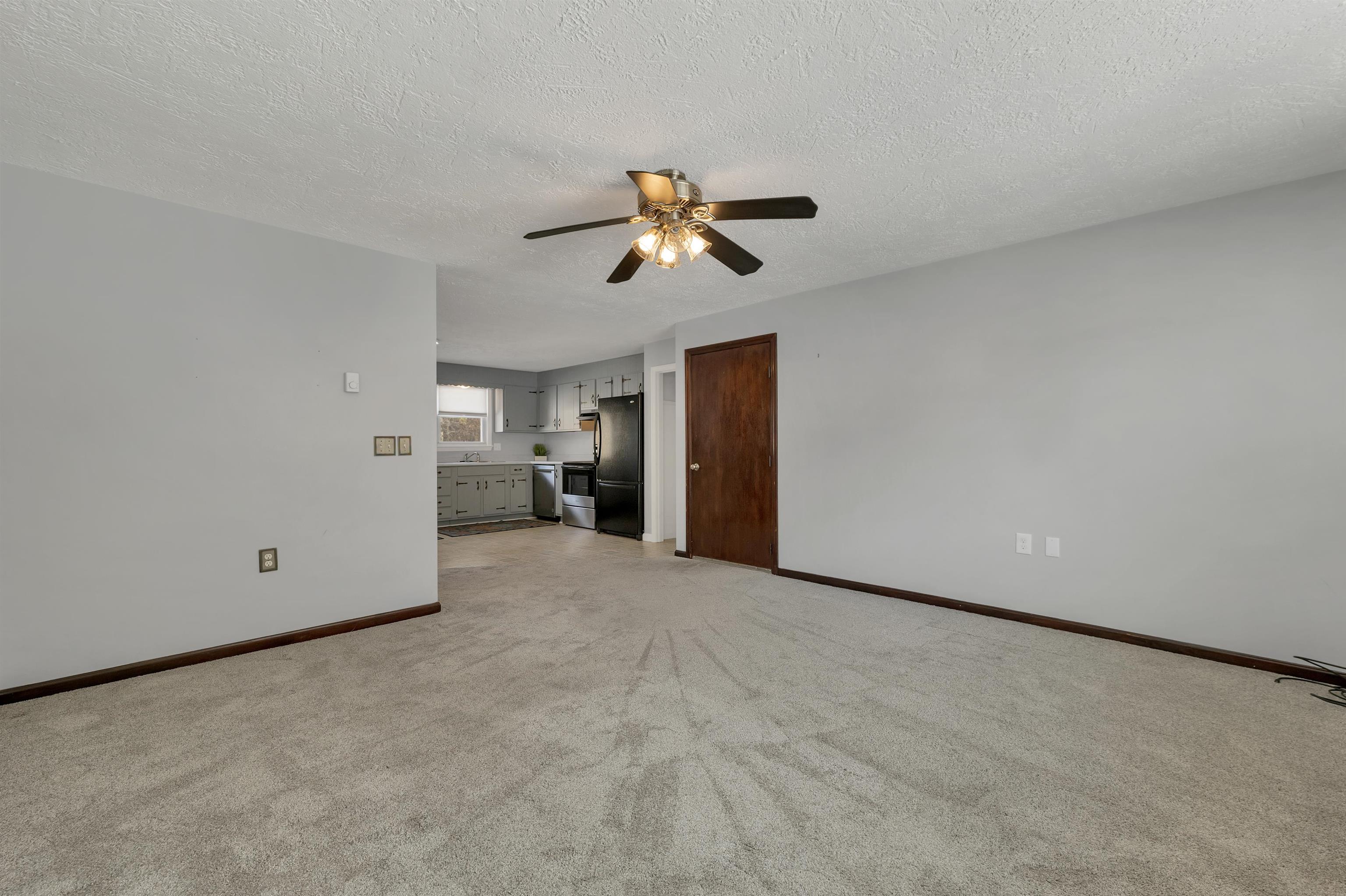 1102 Mammoth Road, Unit A & B Pelham, NH 03076 - Photo 16 of 56