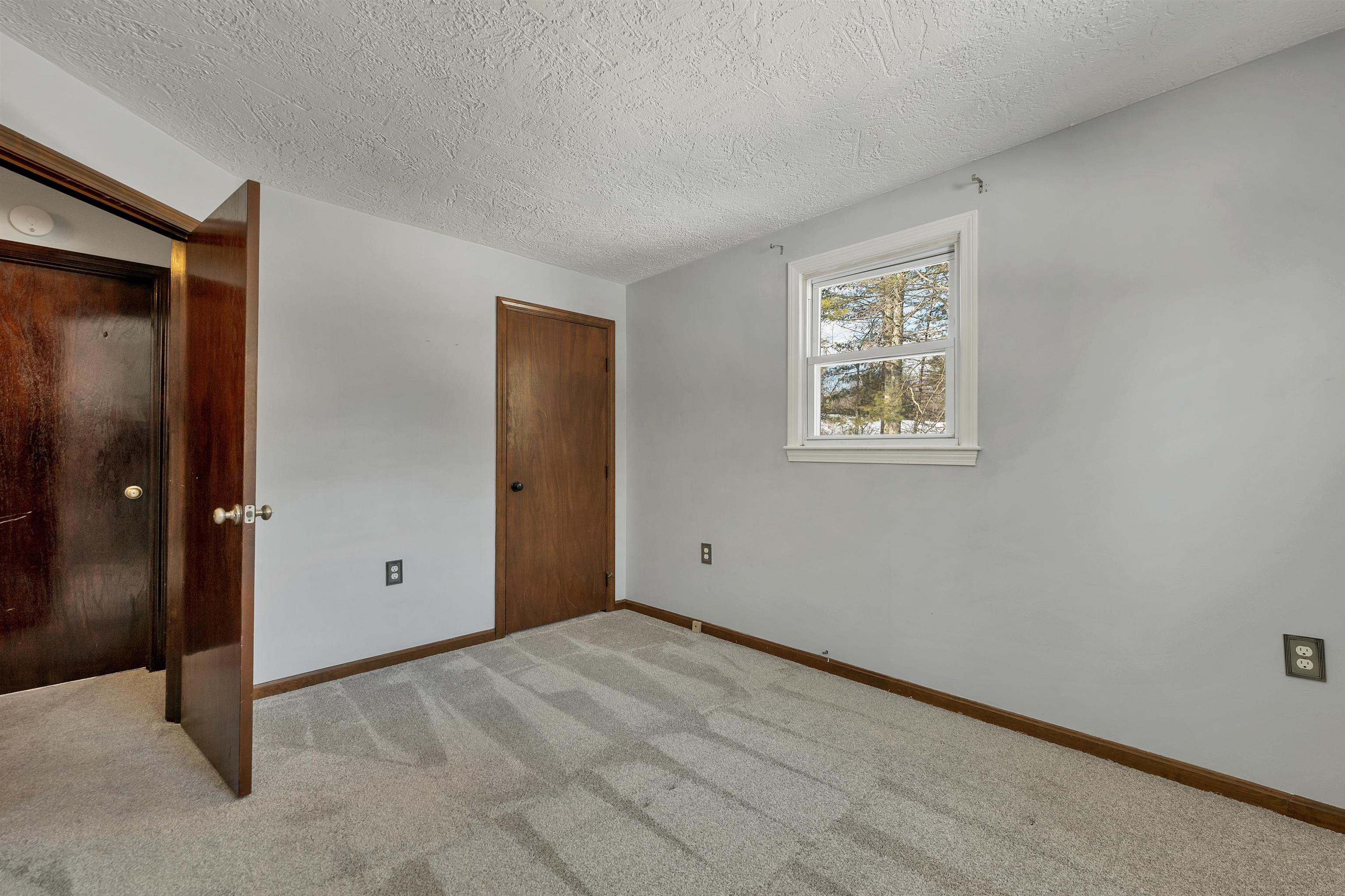 1102 Mammoth Road, Unit A & B Pelham, NH 03076 - Photo 25 of 56