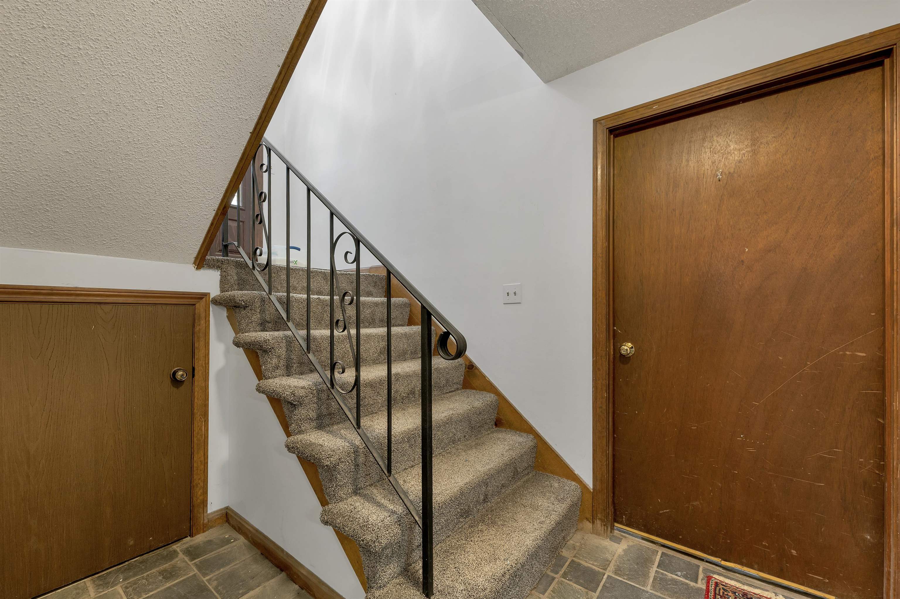 1102 Mammoth Road, Unit A & B Pelham, NH 03076 - Photo 30 of 56