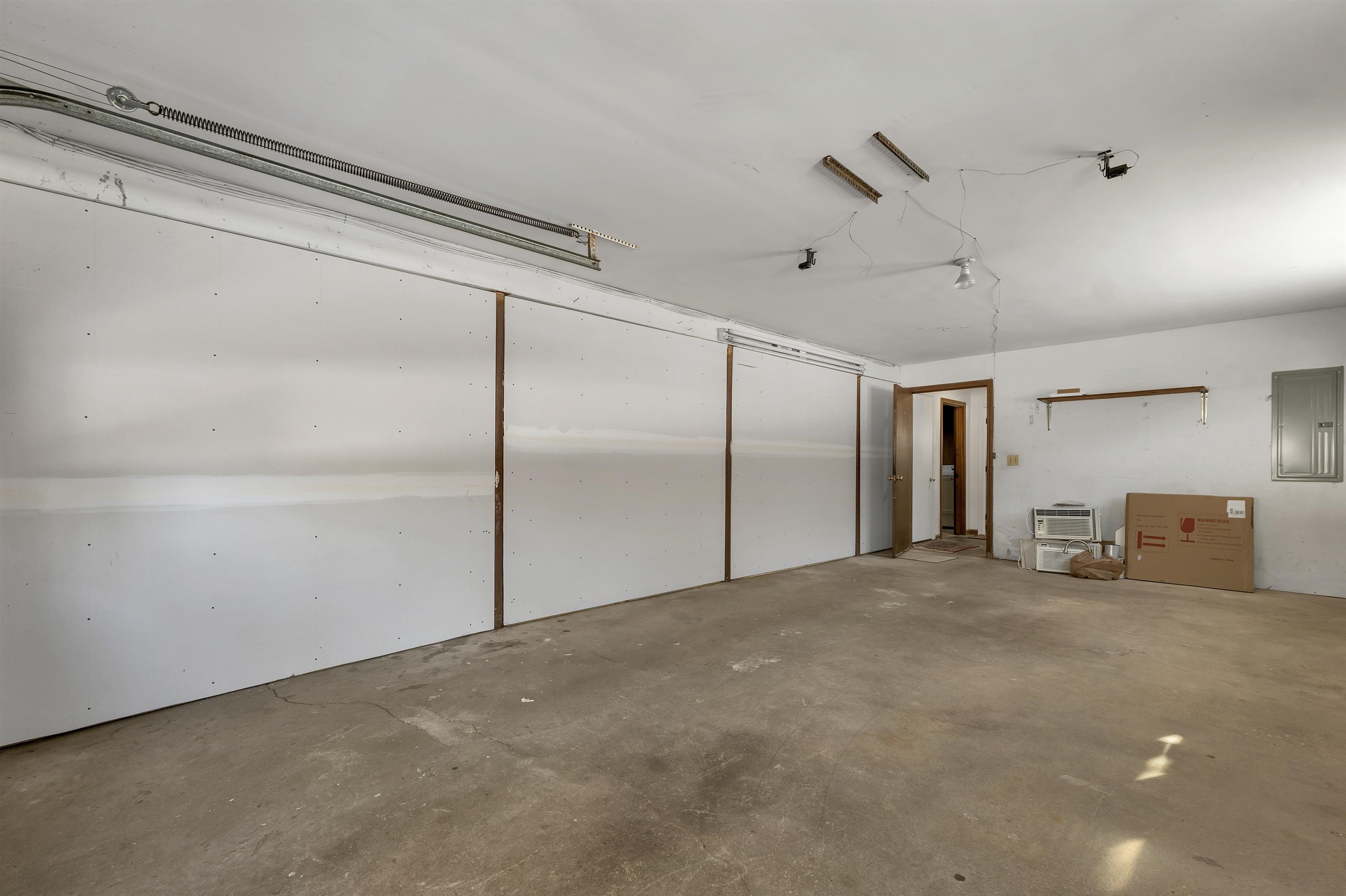 1102 Mammoth Road, Unit A & B Pelham, NH 03076 - Photo 32 of 56