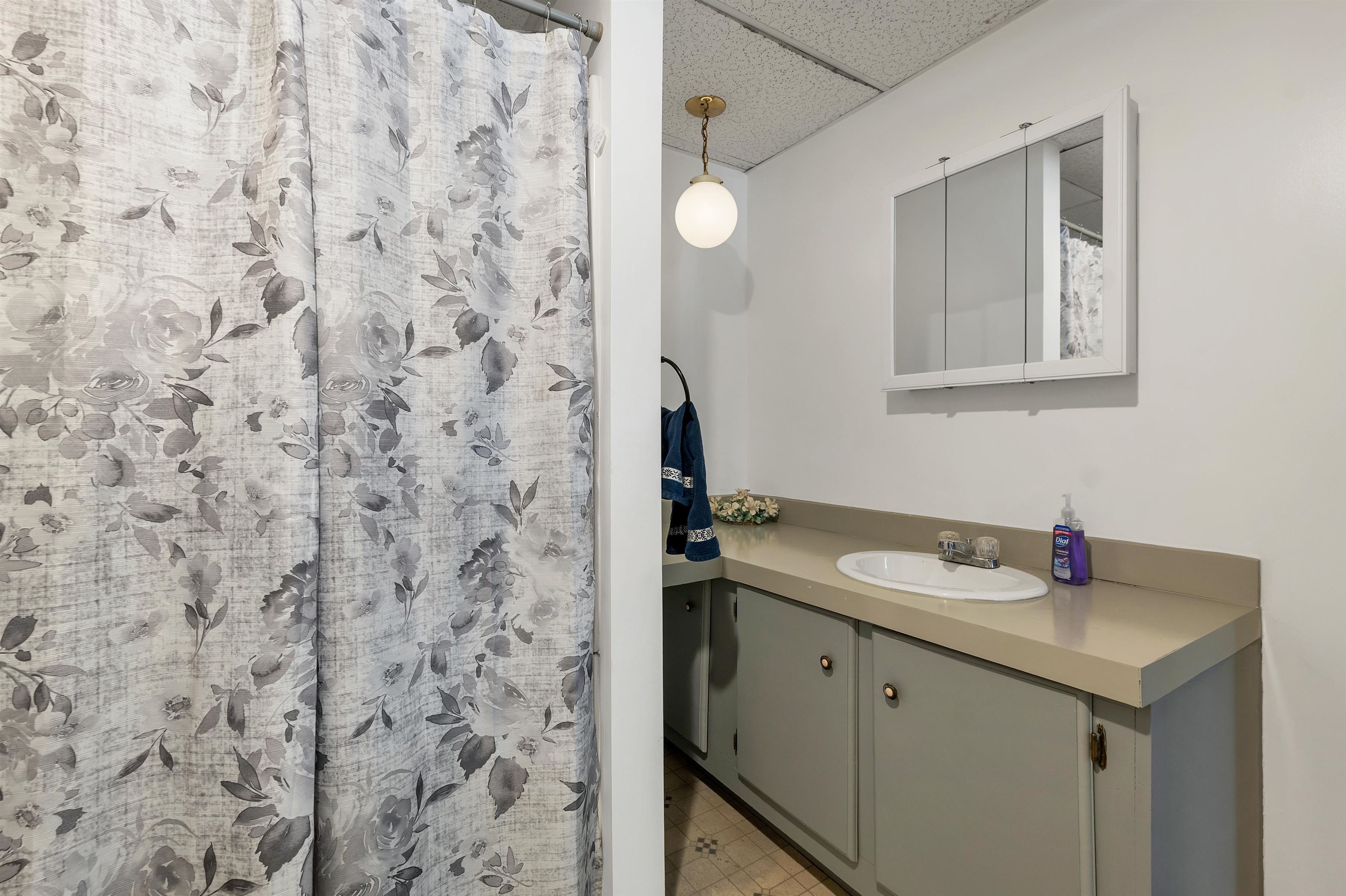 1102 Mammoth Road, Unit A & B Pelham, NH 03076 - Photo 51 of 56