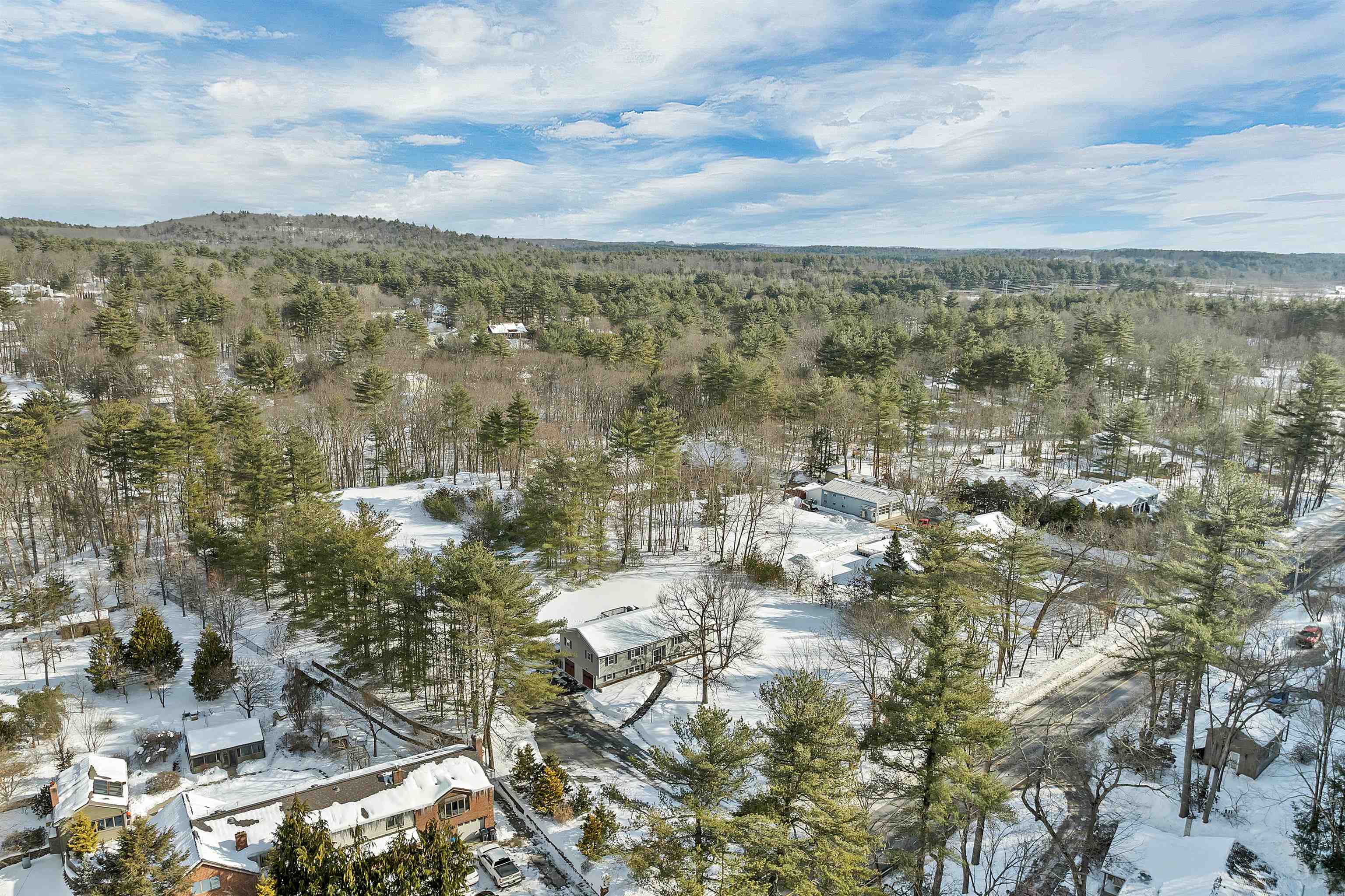 1102 Mammoth Road, Unit A & B Pelham, NH 03076 - Photo 9 of 56