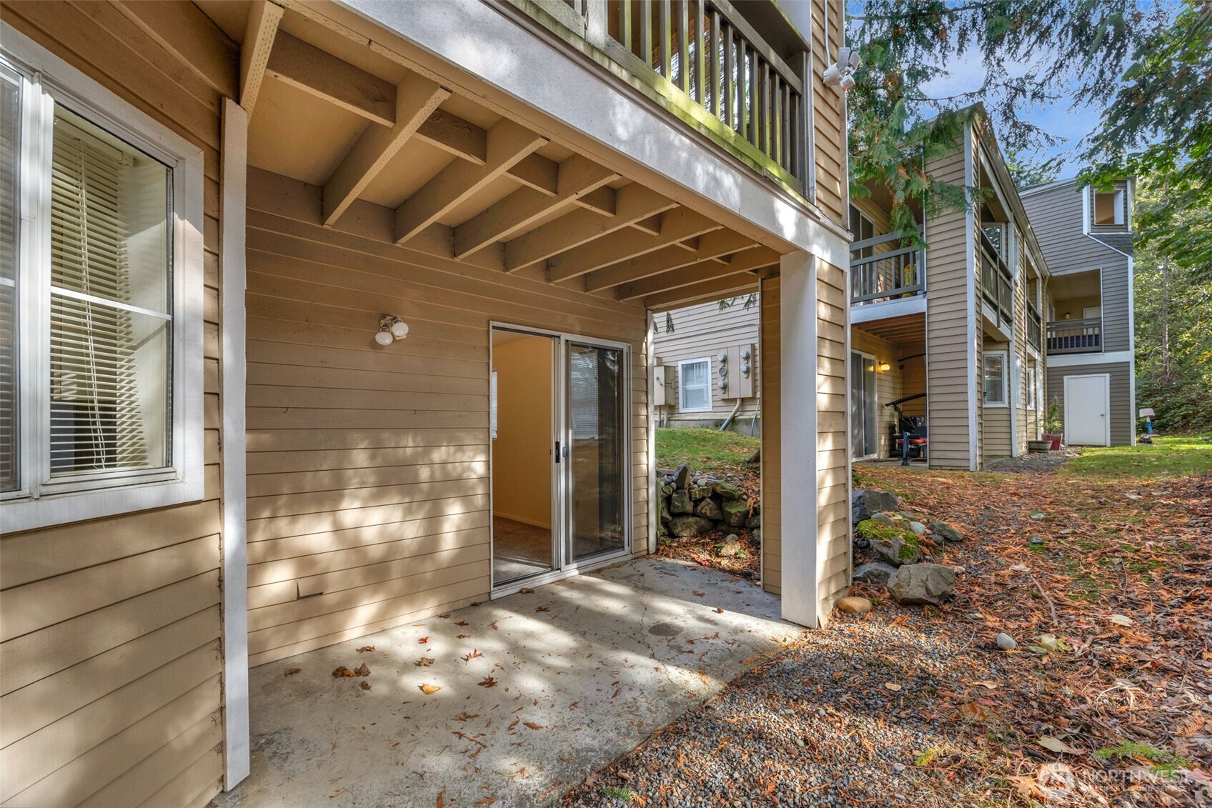 5300 Harbour Pointe Boulevard, Unit 307A Mukilteo, WA 98275 - Photo 21 of 25 a view of a porch of a building