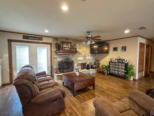 $475,000 | 4220 Farm To Market 235, Jacksonville, TX 75766