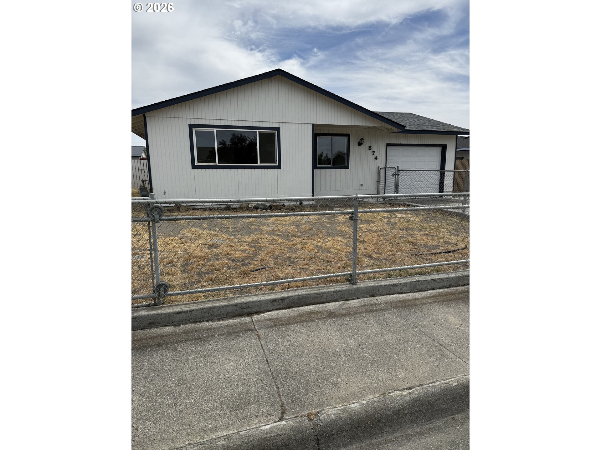574 East Reeder Drive Hermiston, OR 97838 - Photo 1 of 14