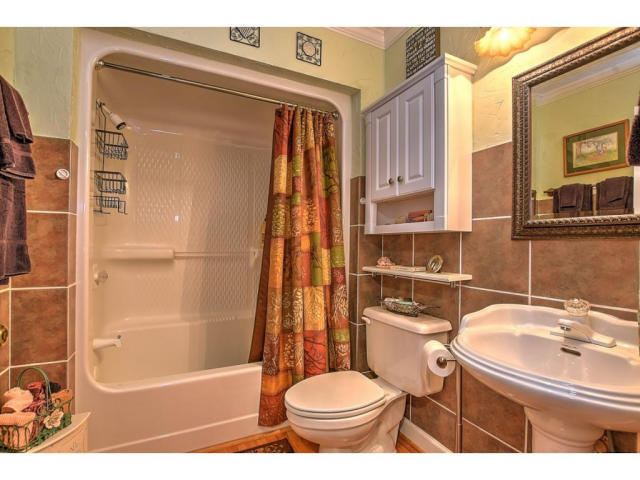 325 Steel Bridge Road Elizabethton, TN 37643 - Photo 24 of 35 sb19
