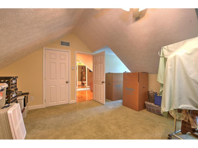 325 Steel Bridge Road Elizabethton, TN 37643 - Photo 25 of 35 sb22