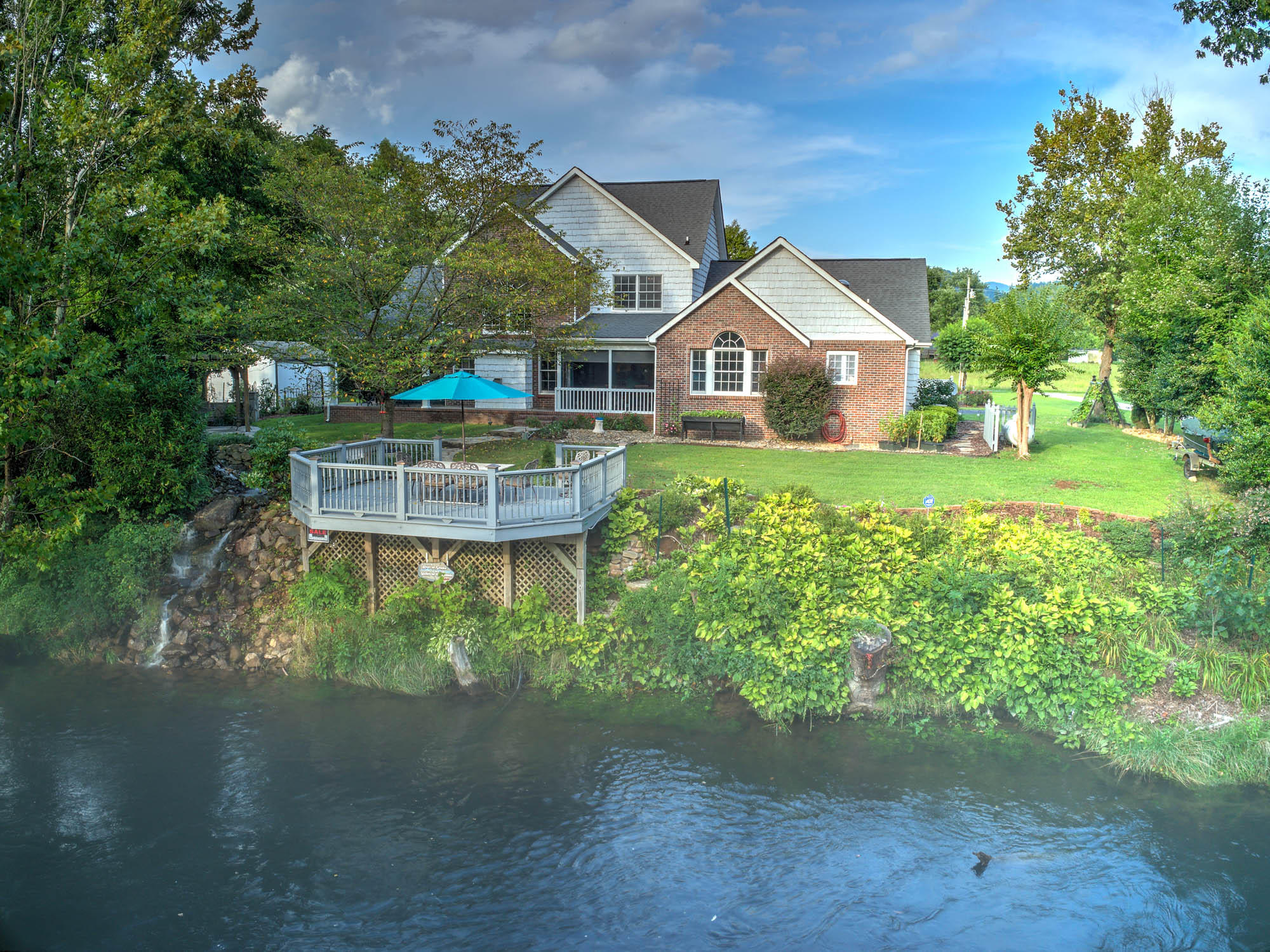 325 Steel Bridge Road Elizabethton, TN 37643 - Photo 30 of 35 325 Steel Bridge Rd-9