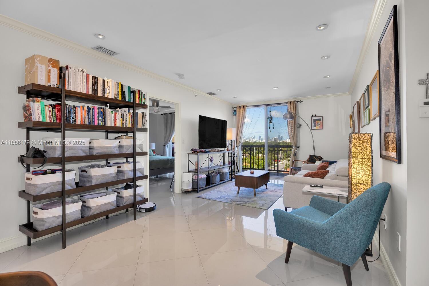 2501 Douglas Road, Unit 606 Miami, FL 33133 - Photo 8 of 40 Gallery Image 8