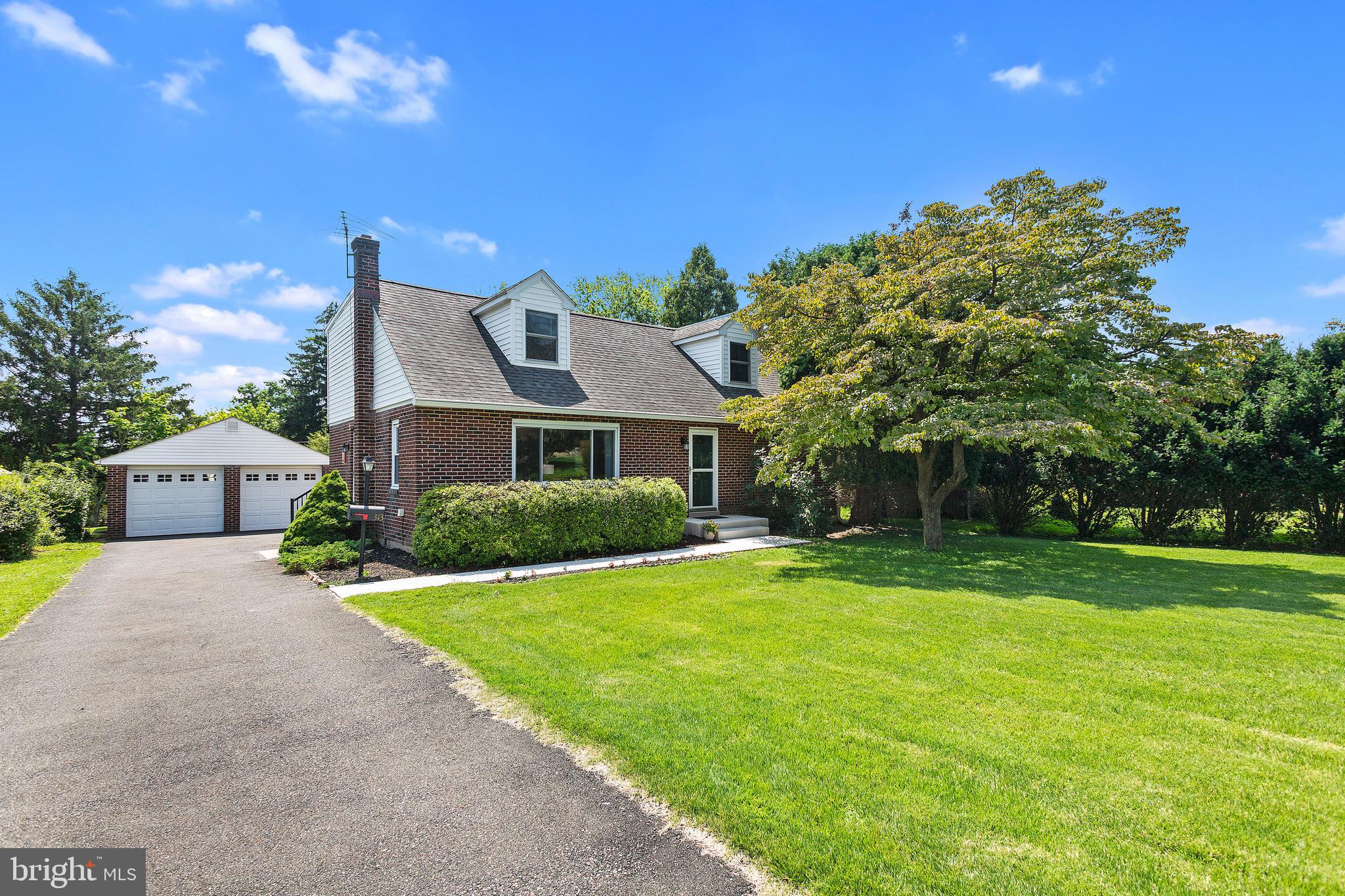 313 Clear Spring Road Lansdale, PA 19446 - Photo 3 of 30 Gallery Image 3