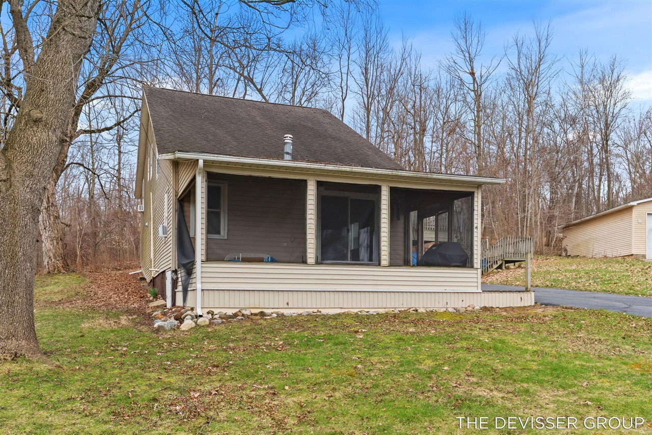 3136 Baseline Road Gobles, MI 49055 - Photo 6 of 85