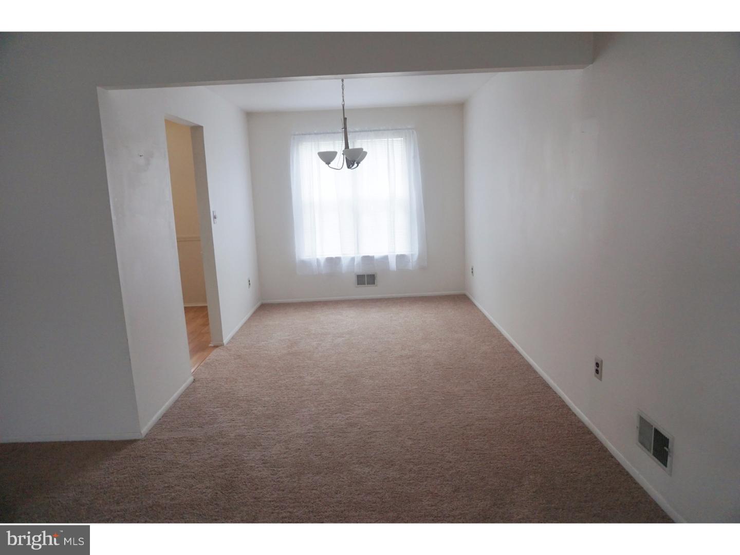 79 Dover Road Westampton, NJ 08060 - Photo 4 of 25 Dining Room