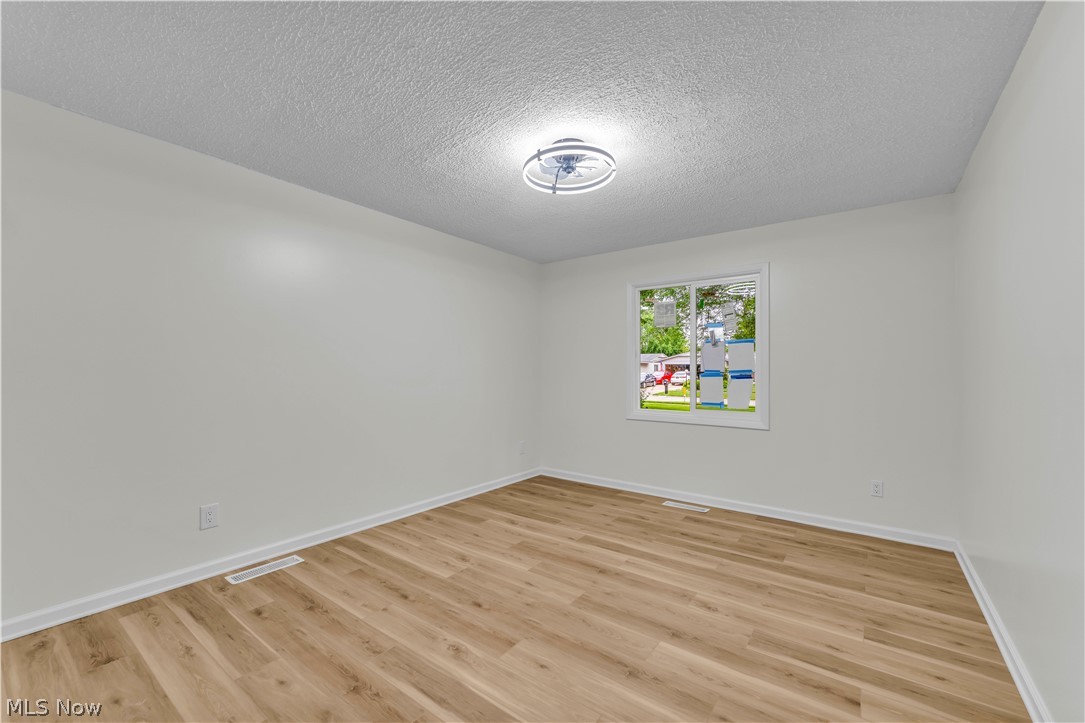 10763 Gate Post Road Strongsville, OH 44149 - Photo 31 of 45 Empty room