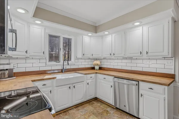 $725,000 | 580 Braeburn Drive, Augusta, WV 26704