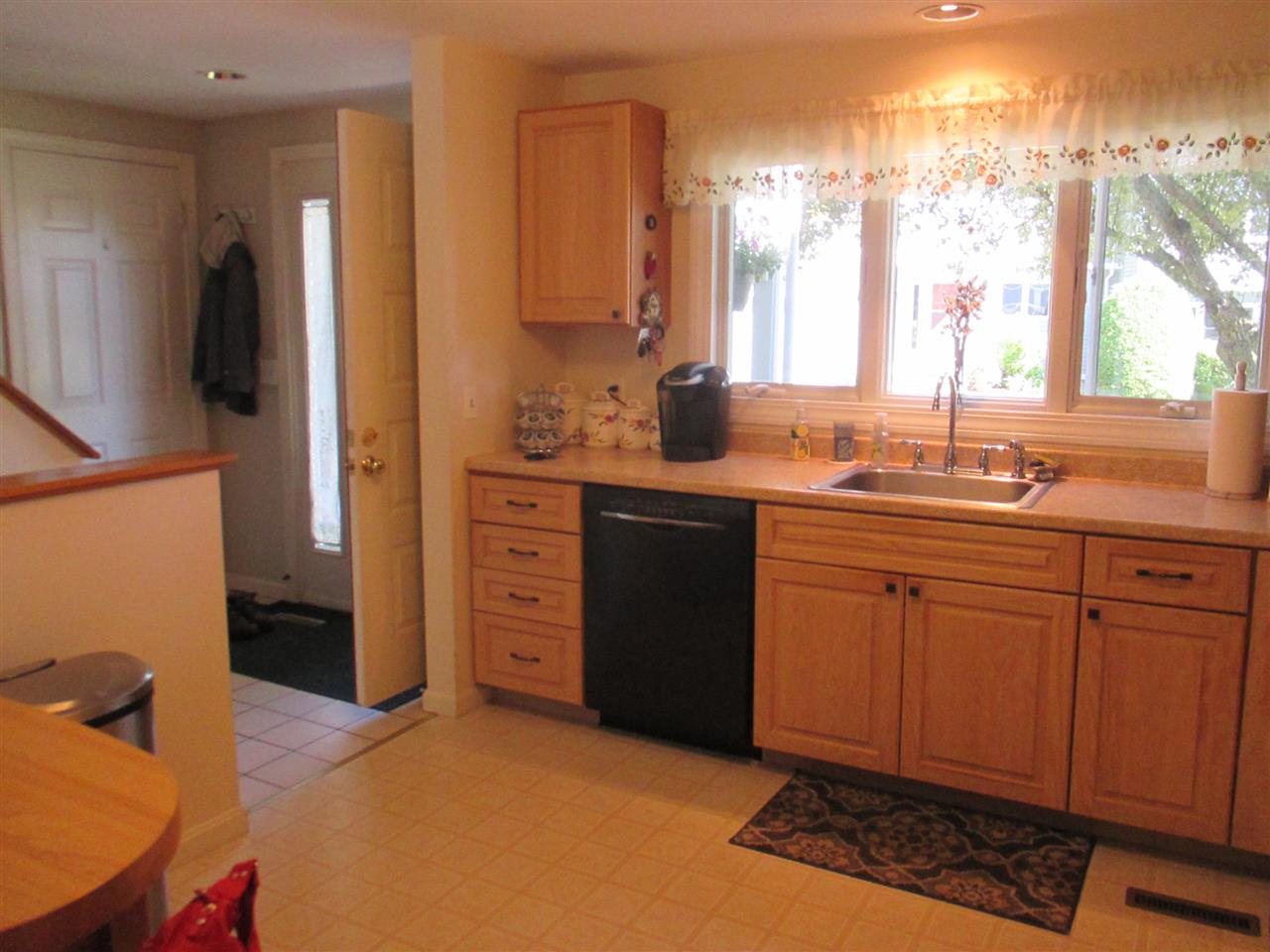 4 Wesley Road Keene, NH 03431 - Photo 5 of 30 Gallery Image 5