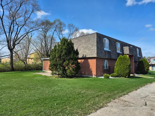 $559,900 | 8137 Pine Island Terrace, Unit N, Crown Point, IN 46307