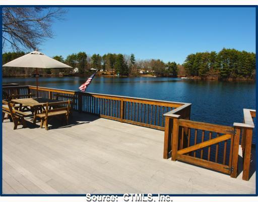 a view of a terrace with sitting area