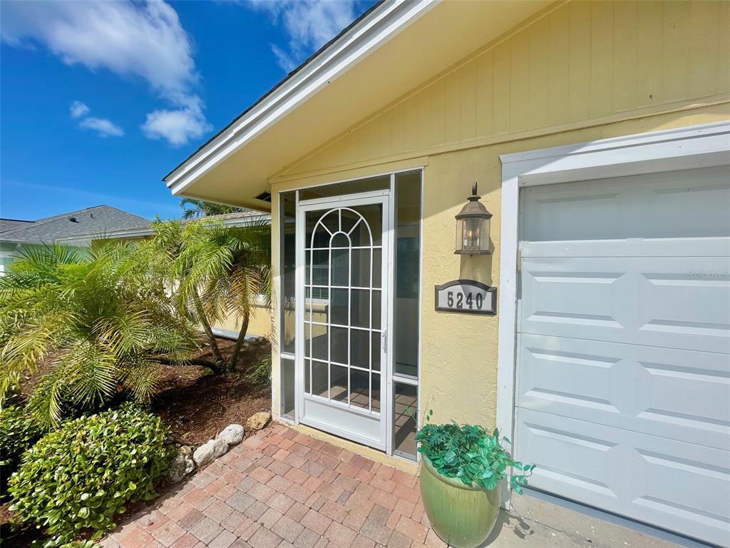 5240 Drew Road Venice, FL 34293 - Photo 3 of 44