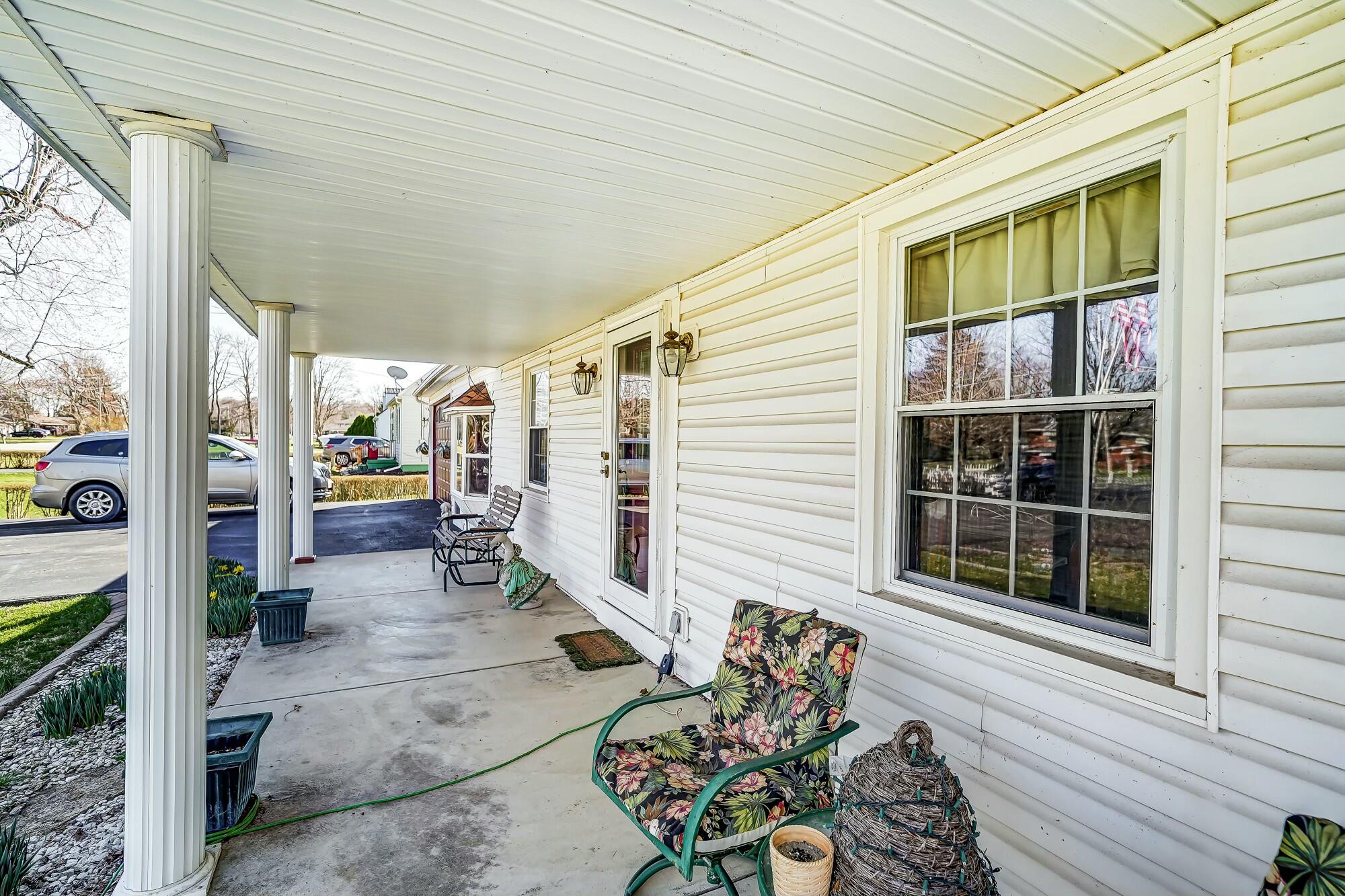 515 West Possum Road Springfield, OH 45506 - Photo 5 of 42