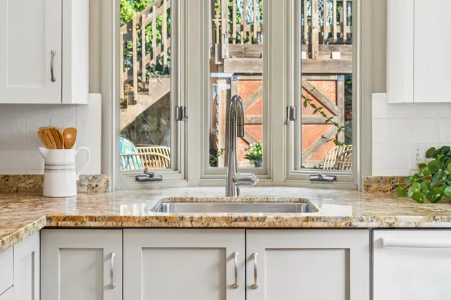 $995,000 | 209 Fairlawn Drive, Berkeley, CA 94708