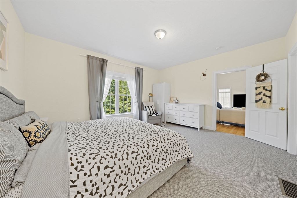 7 Lilac Circle, Unit B Groton, MA 01450 - Photo 20 of 41