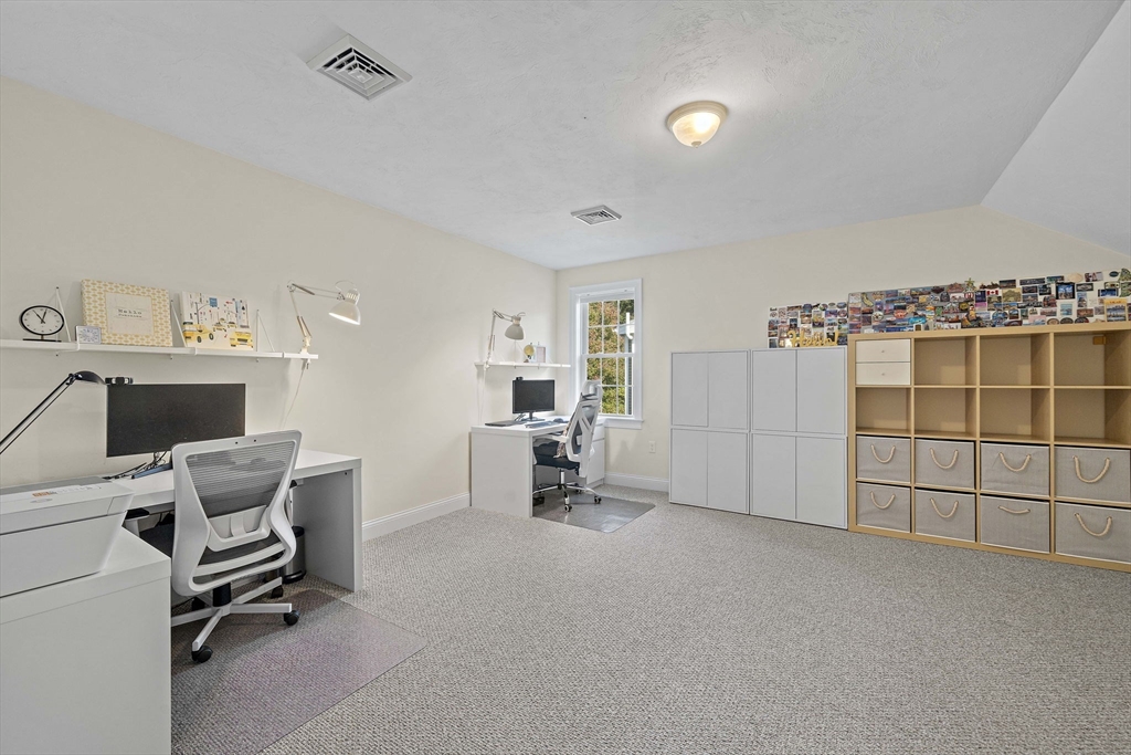 7 Lilac Circle, Unit B Groton, MA 01450 - Photo 25 of 41