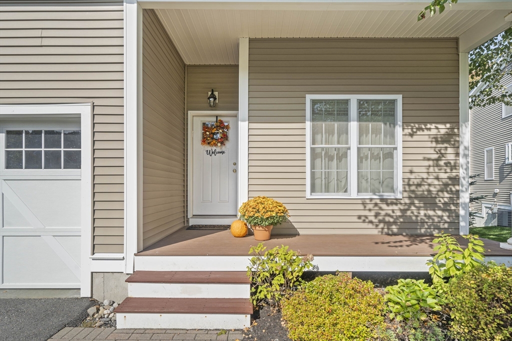 7 Lilac Circle, Unit B Groton, MA 01450 - Photo 4 of 41