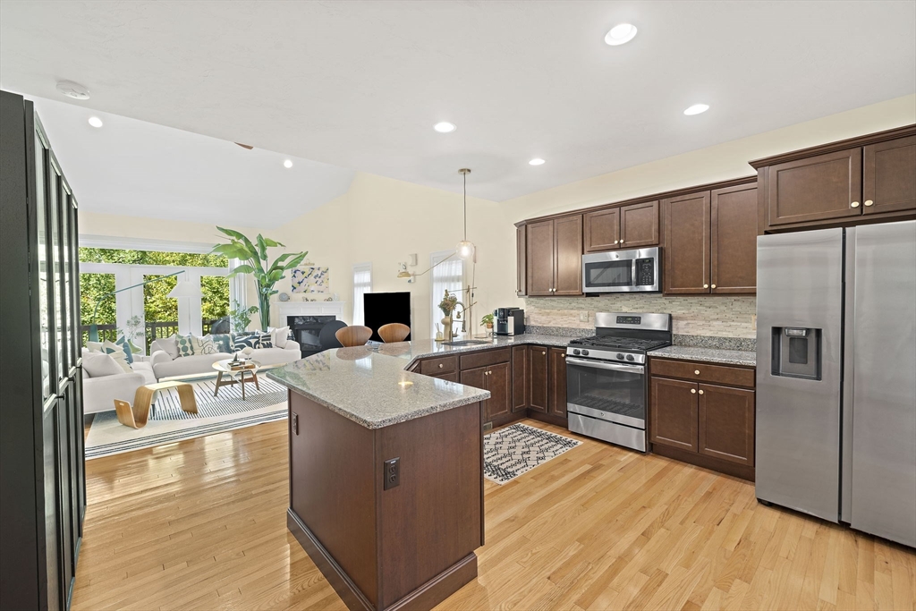 7 Lilac Circle, Unit B Groton, MA 01450 - Photo 8 of 41