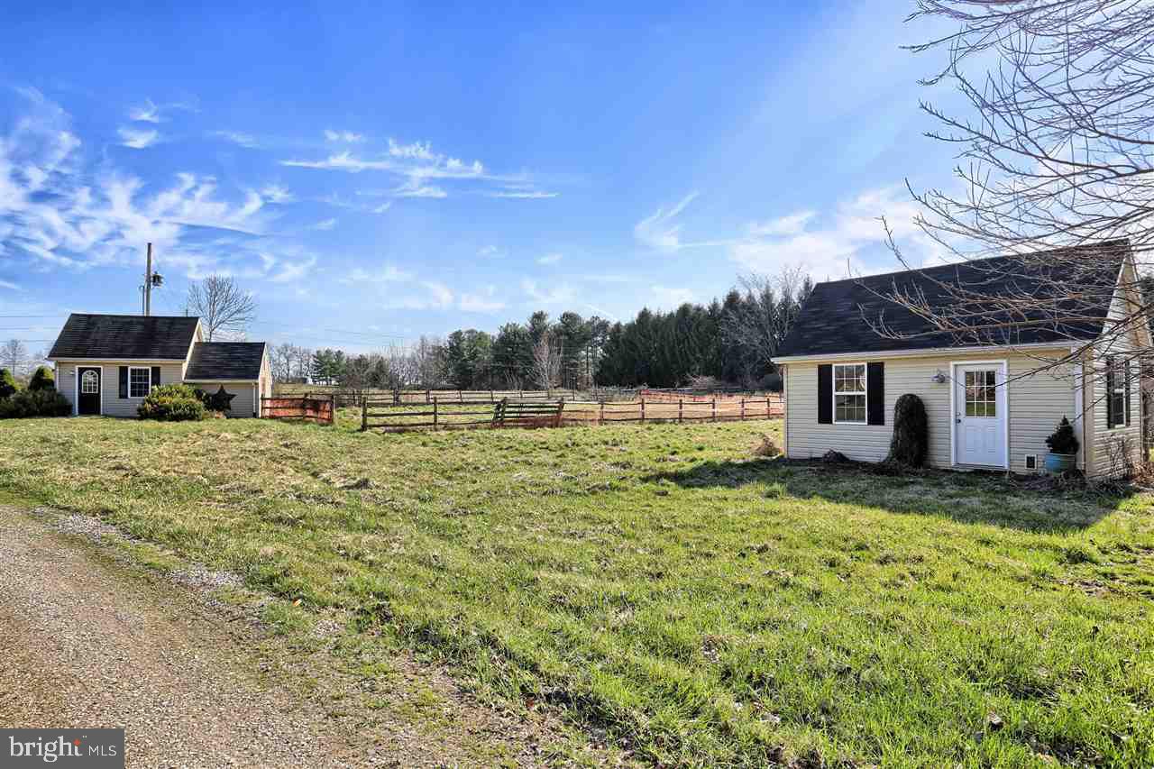 4260 Admire Road Dover, PA 17315 - Photo 3 of 36 Gallery Image 3