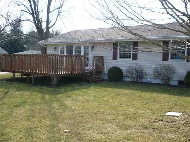 903 Hampton Road Washington, IL 61571 - Photo 14 of 15 Gallery Image 14