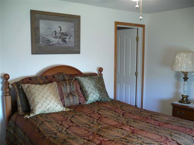 903 Hampton Road Washington, IL 61571 - Photo 5 of 15 Gallery Image 5
