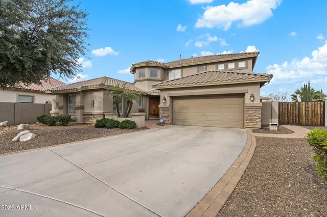 $860,000 | 6732 South Fawn Avenue, Gilbert, AZ 85298