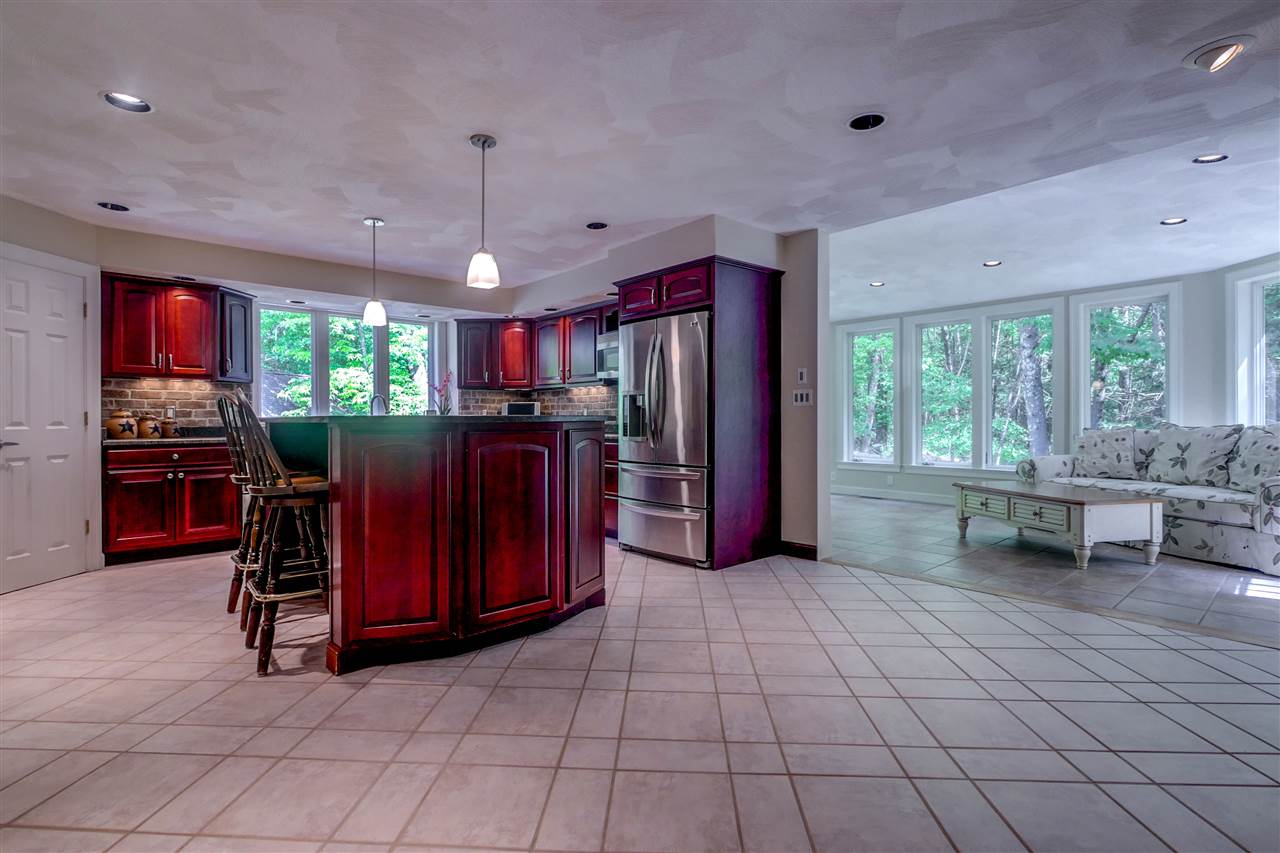 68 Haverhill Road Salem, NH 03079 - Photo 11 of 40