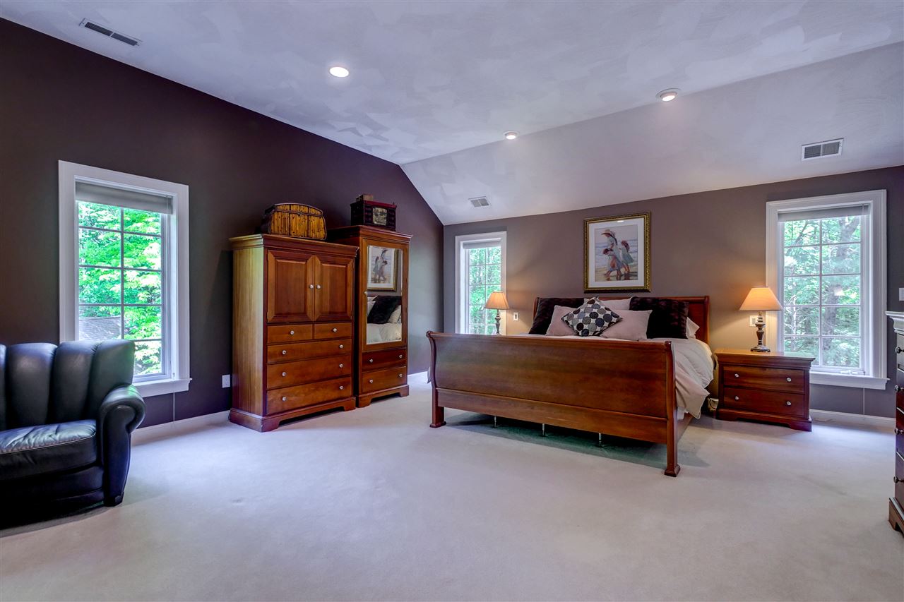 68 Haverhill Road Salem, NH 03079 - Photo 23 of 40