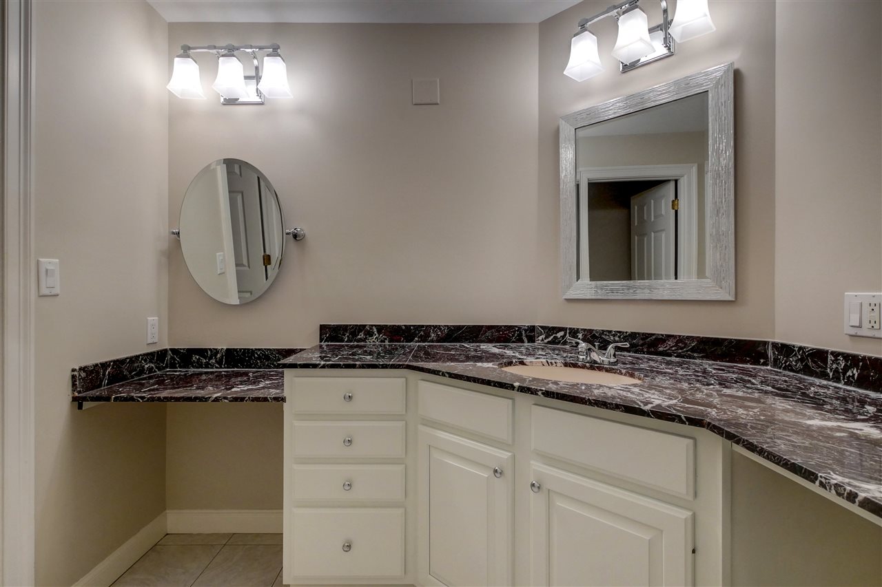 68 Haverhill Road Salem, NH 03079 - Photo 27 of 40