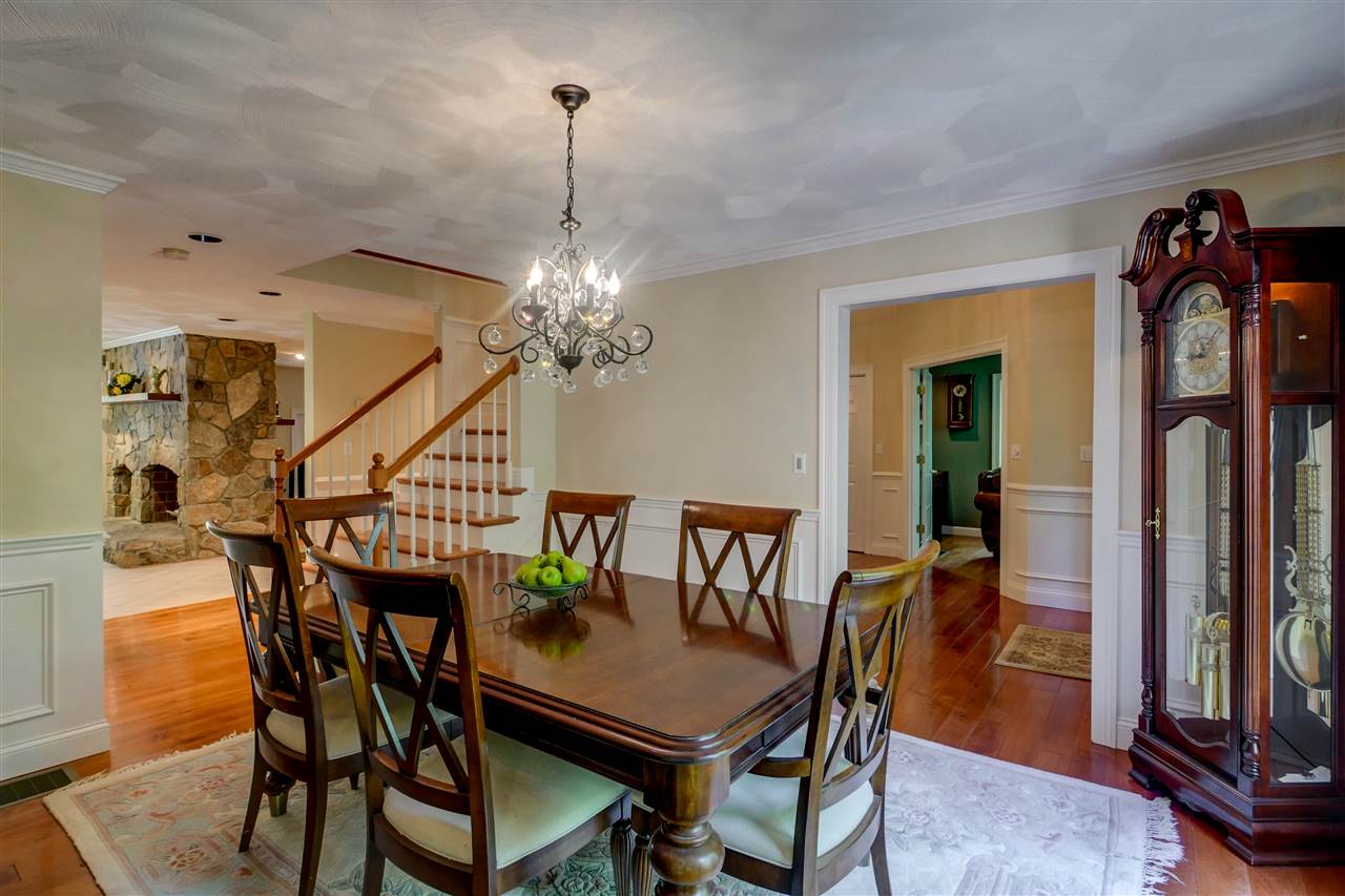 68 Haverhill Road Salem, NH 03079 - Photo 4 of 40