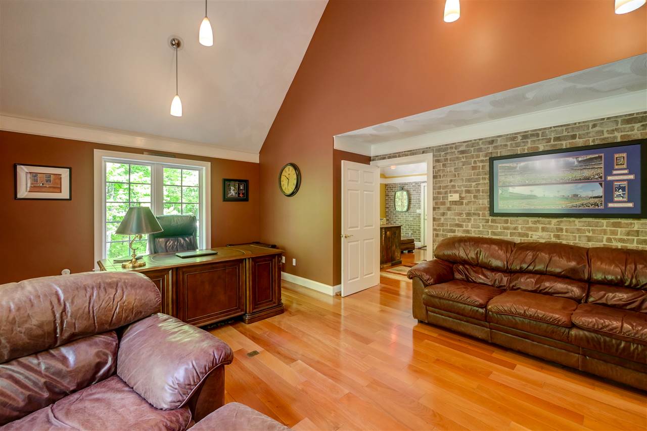68 Haverhill Road Salem, NH 03079 - Photo 6 of 40